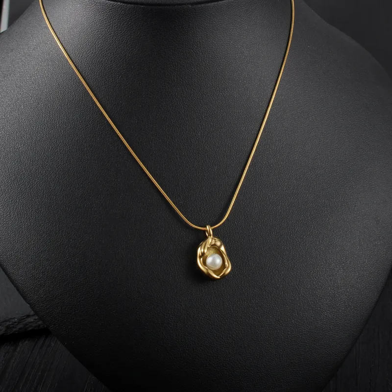 Collar