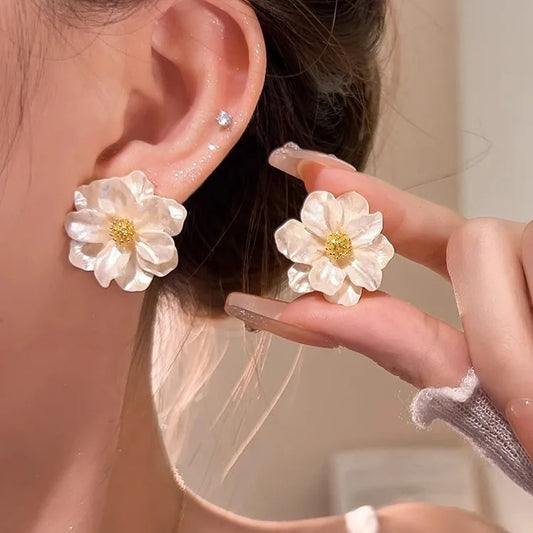Aretes
